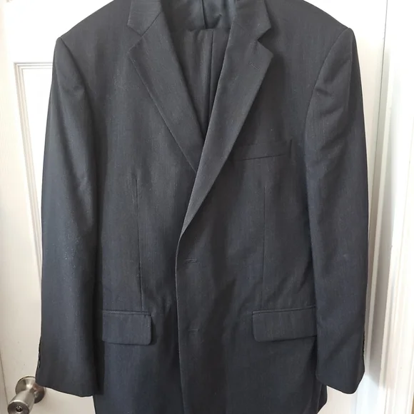 Pronto Uomo Men's Wool Suit